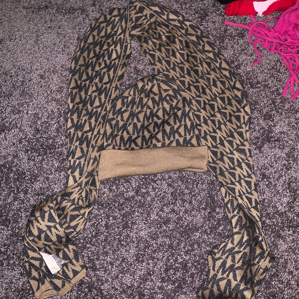 Scarf & Toboggan